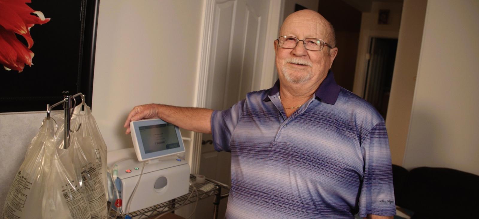 Peritoneal Dialysis Patient Takes His Treatment Traveling Baxter